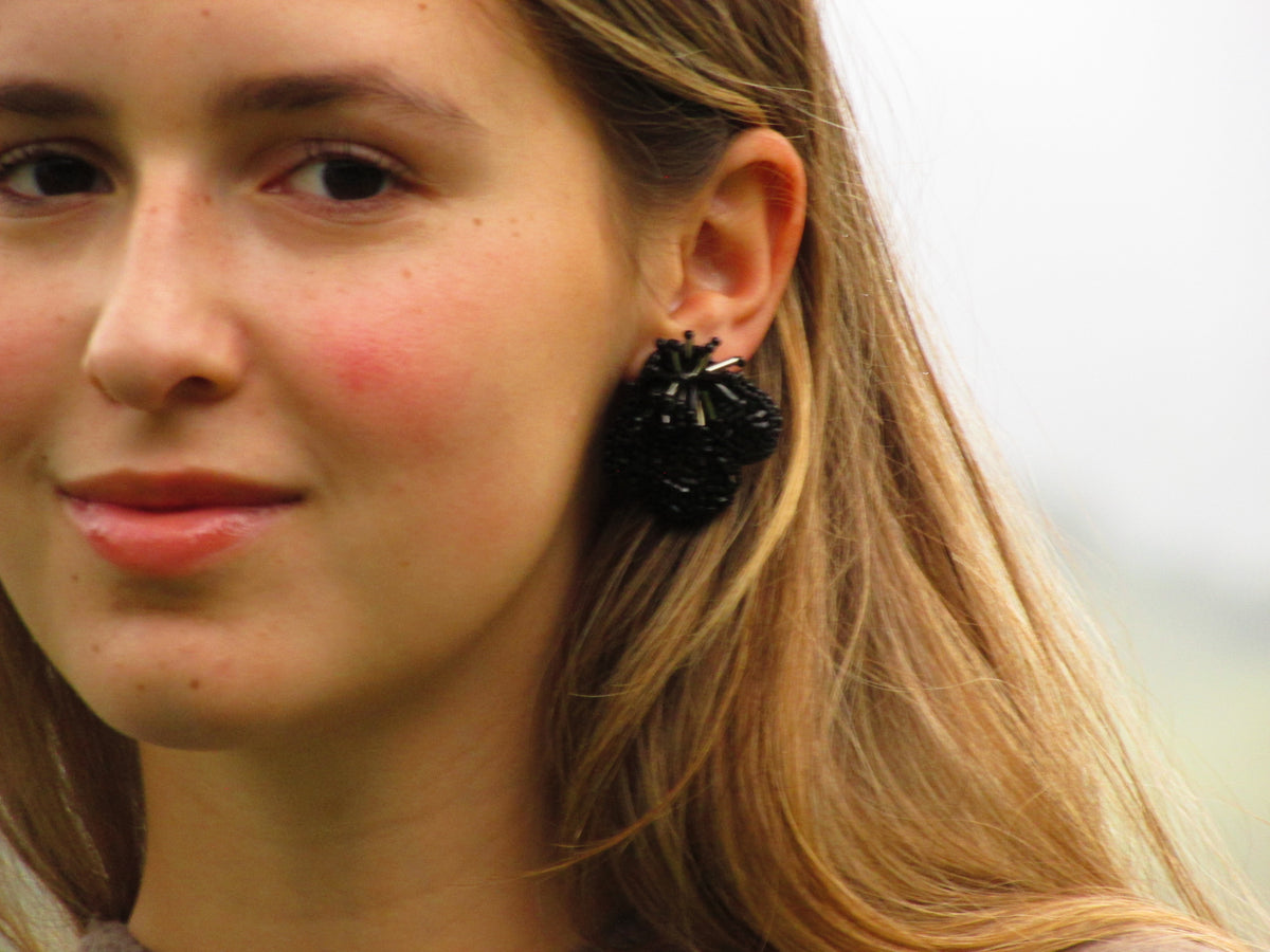 VANTA S EARRINGS