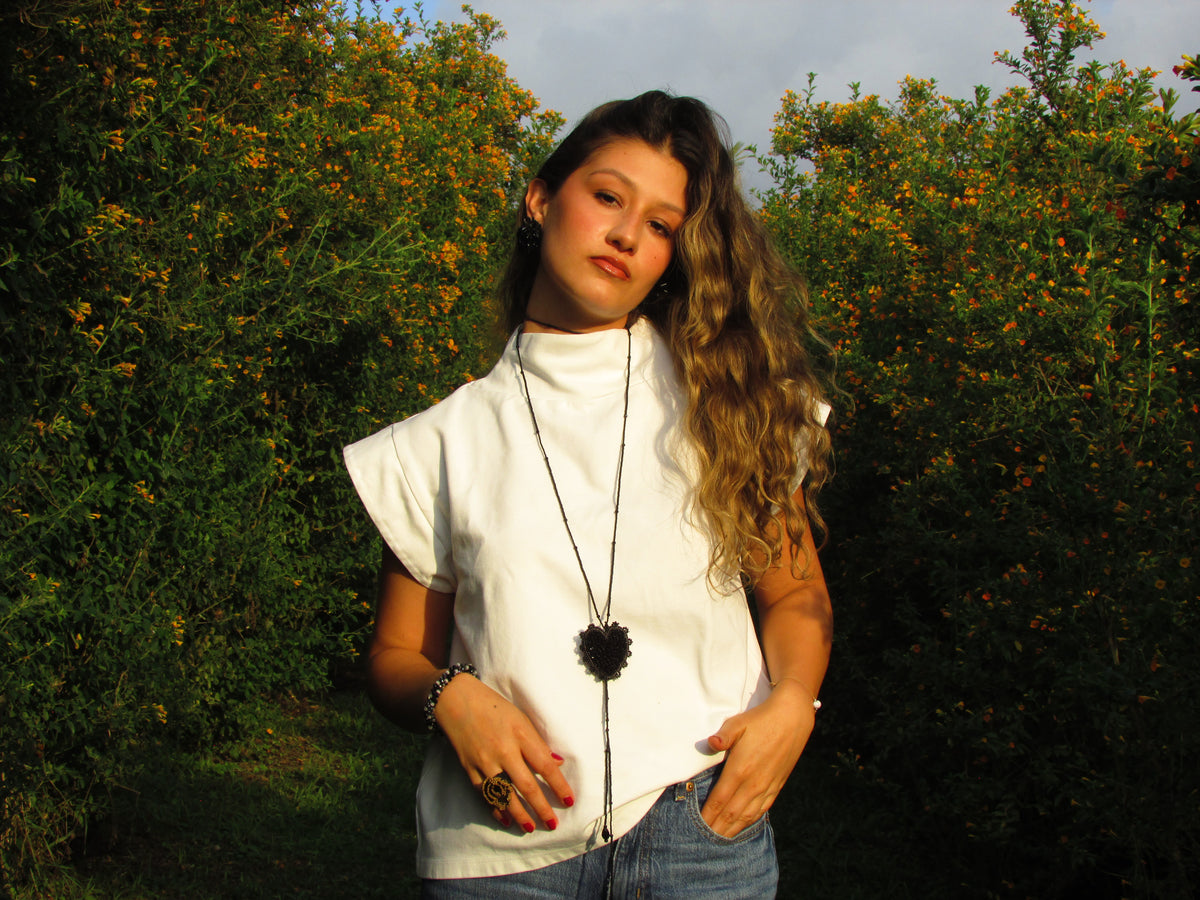 AMATA M NECKLACE